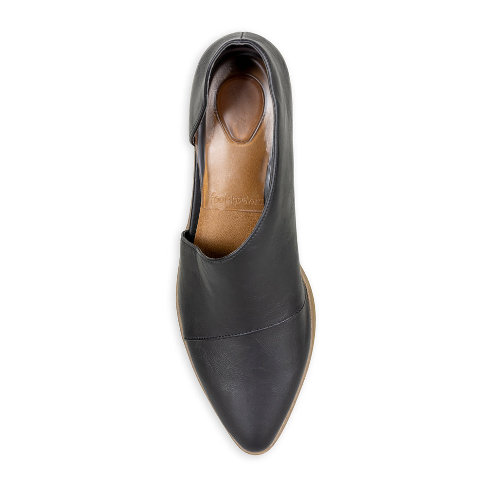 gel heel cushions in black dress shoe